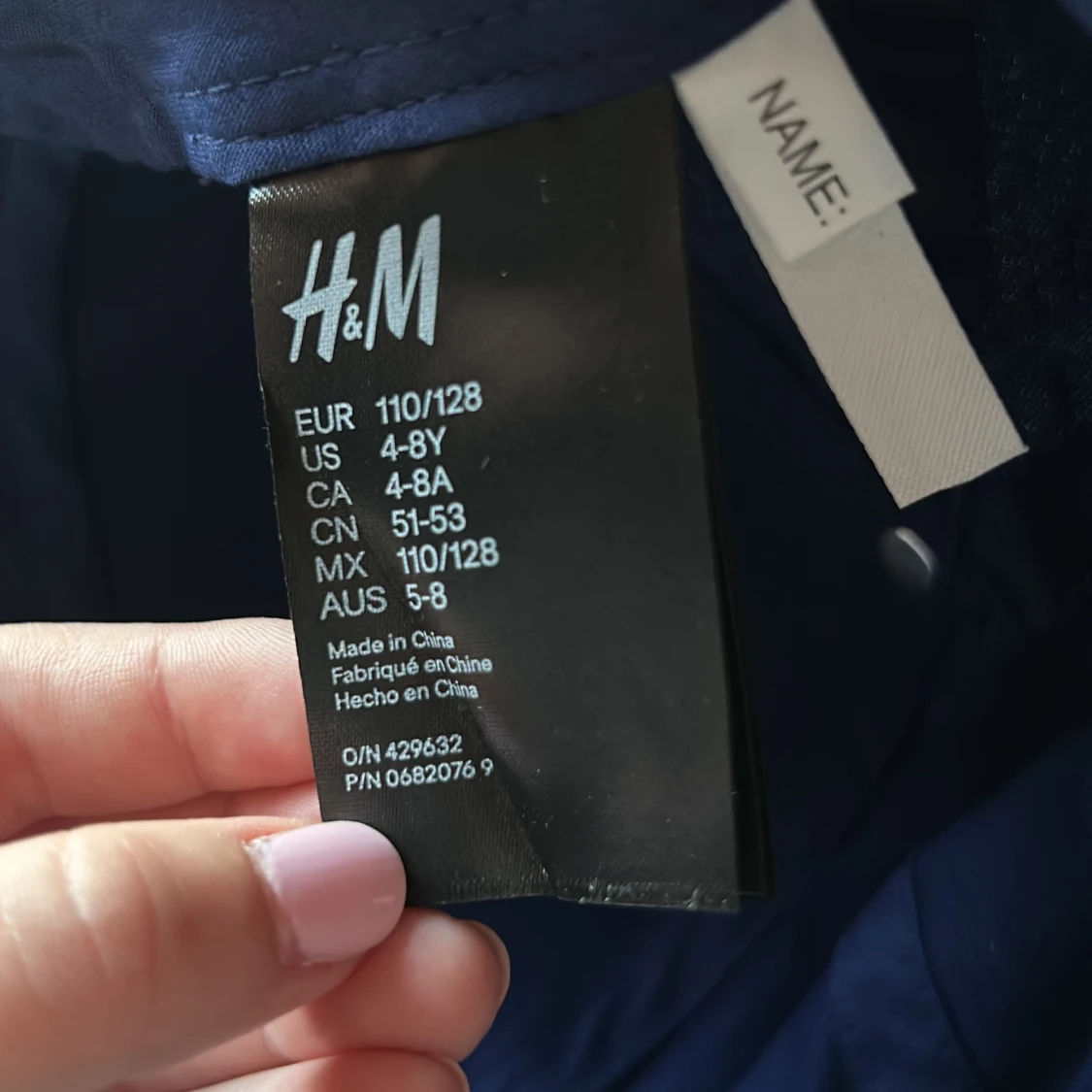 Blå keps med körsbärsmotiv från H&M - 2