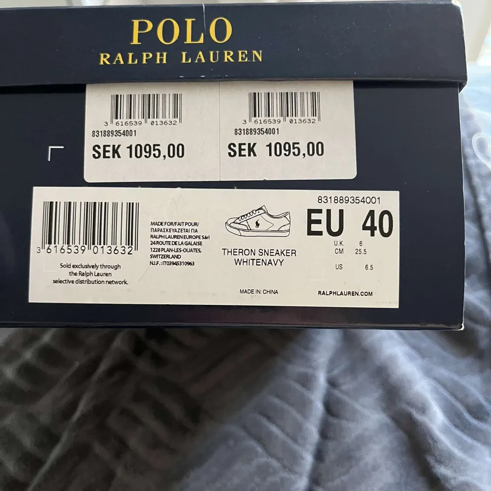 Polo ralph lauren | Storlek 40 | skick 7/10 | nypris 1100 mitt priss 500kr | box o allt medföljer | Pm för mer info o bilder ✅. Kengät.