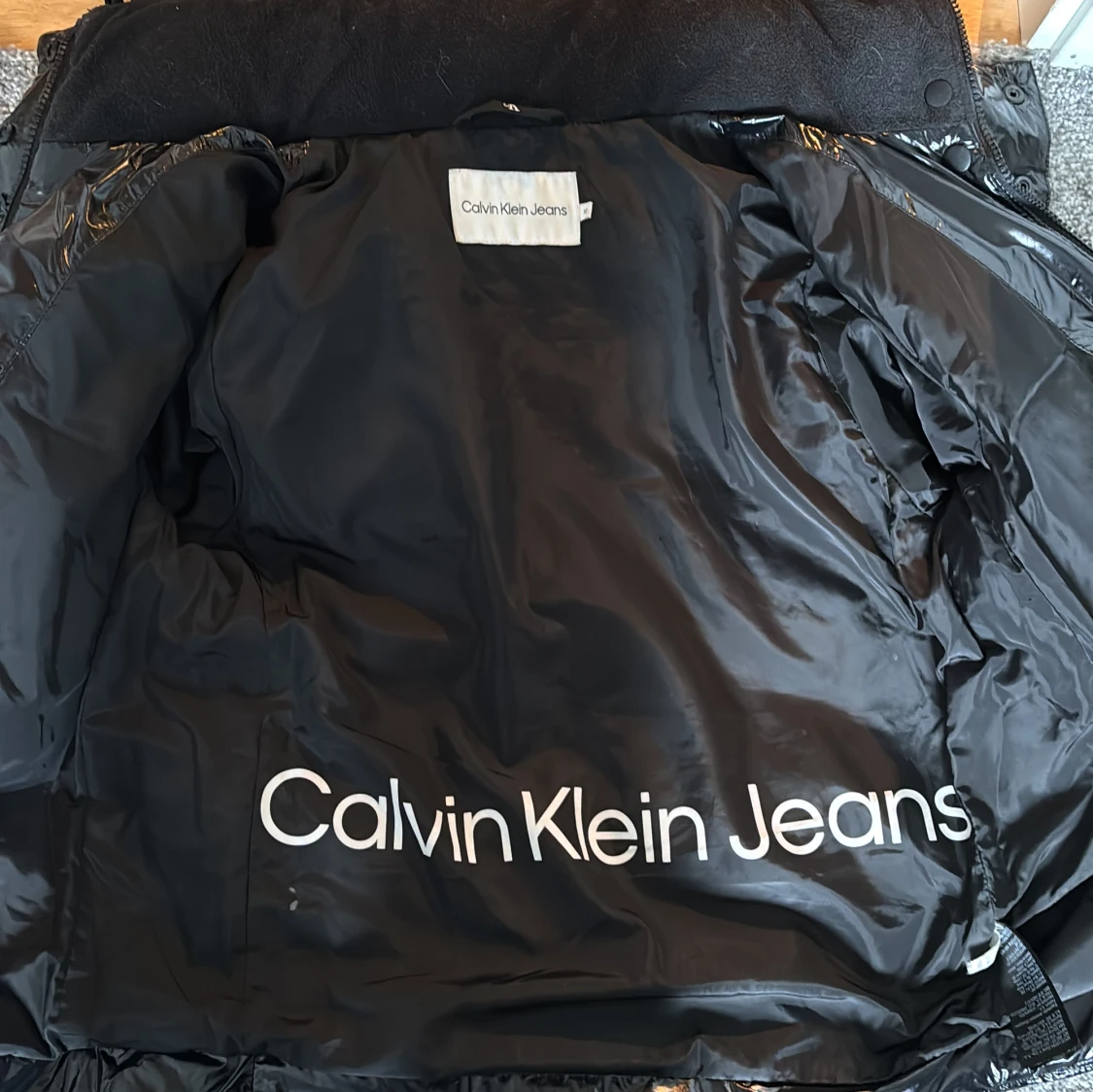 Svart blank jacka från Calvin Klein Jeans - 3