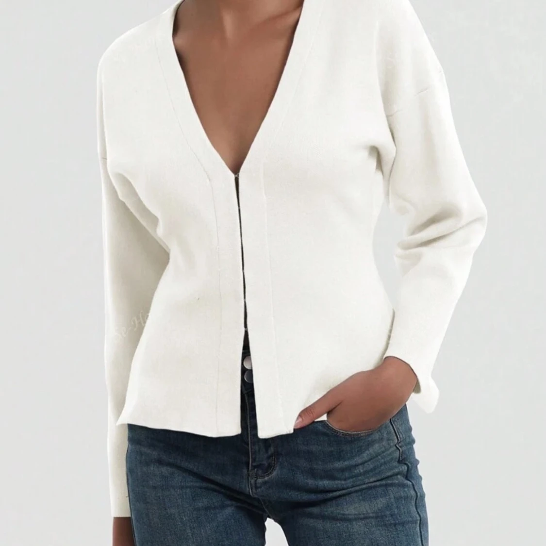 Vit v-ringad kofta - 1