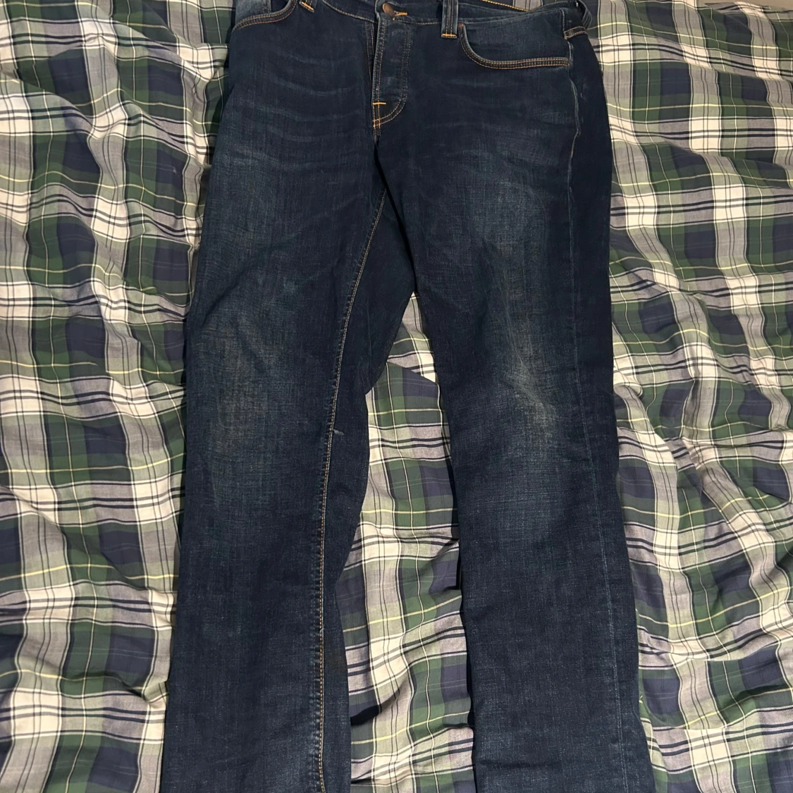 Mörkblå jeans från Nudie Jeans