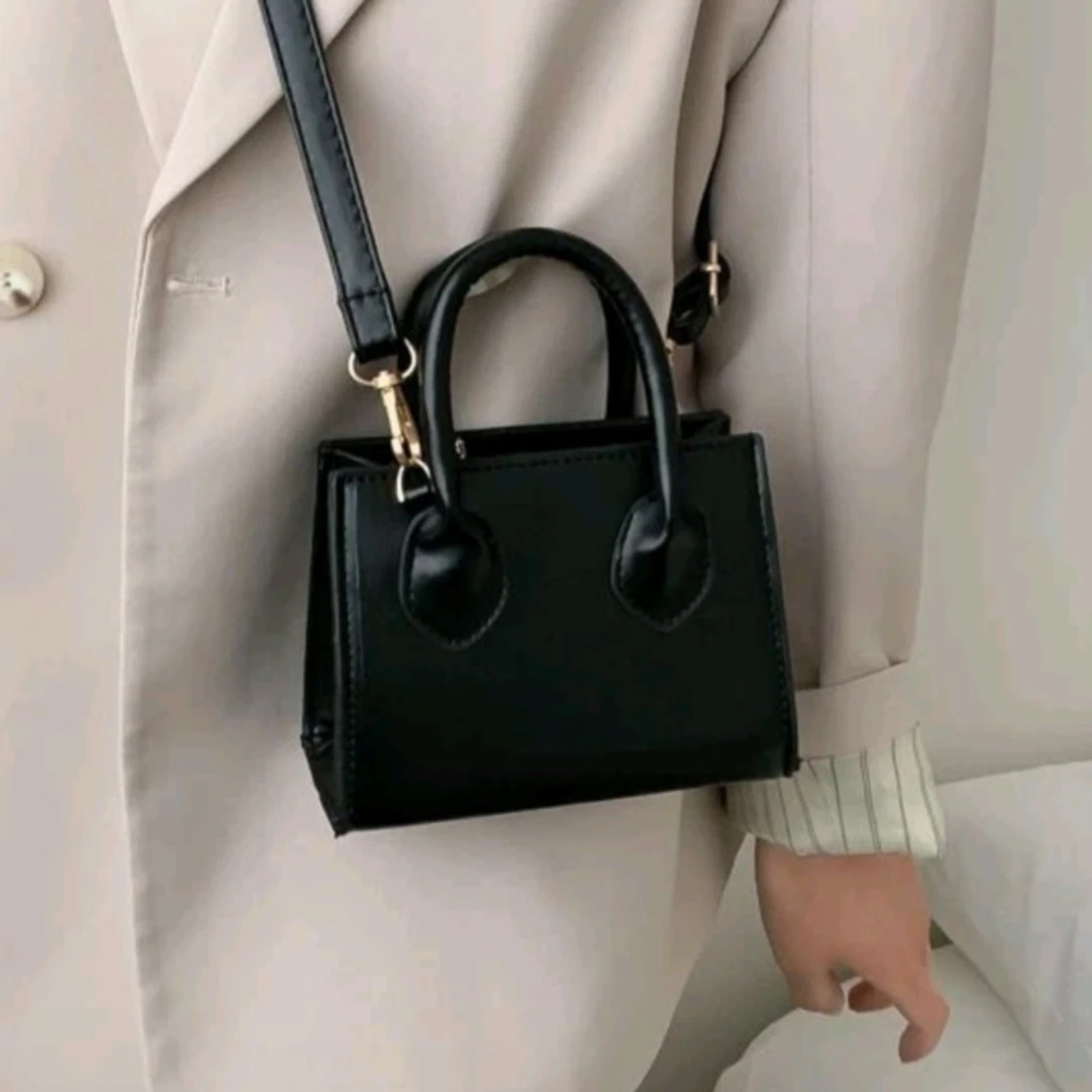 Svart minihandväska - 1