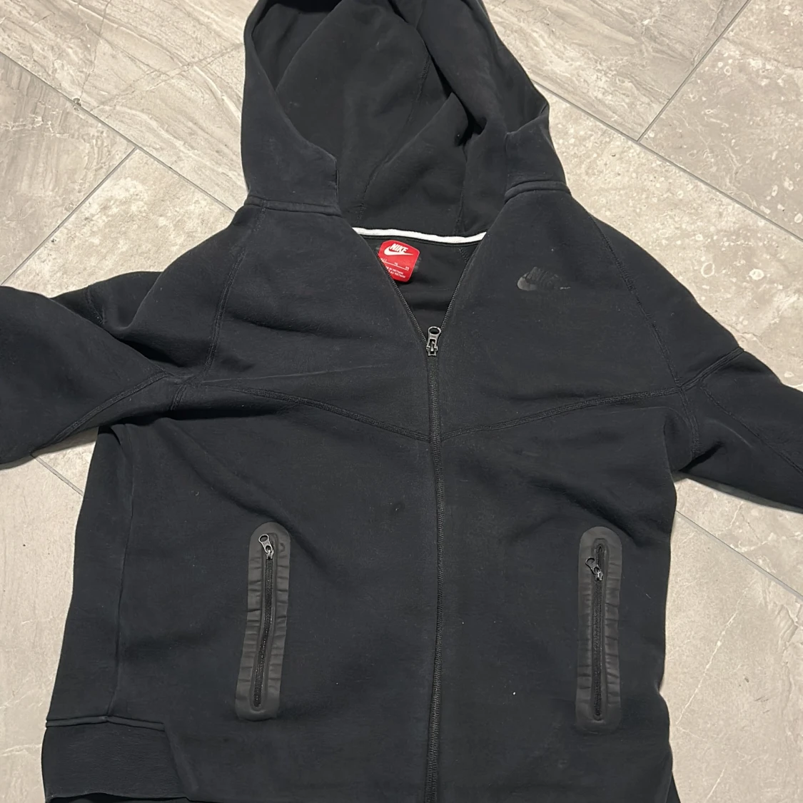 Svart Nike hoodie med dragkedja XL