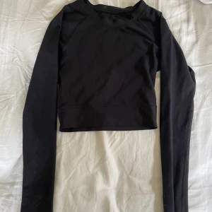 Träningströja - En träningströja (tror märket heter roxanne) i storlek xs 