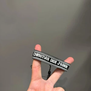 Dior armband - Som ny riktigt fet tar även byten 