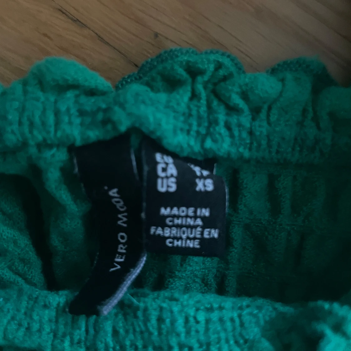 Grön smockad linnetopp Vero Moda XS - 1