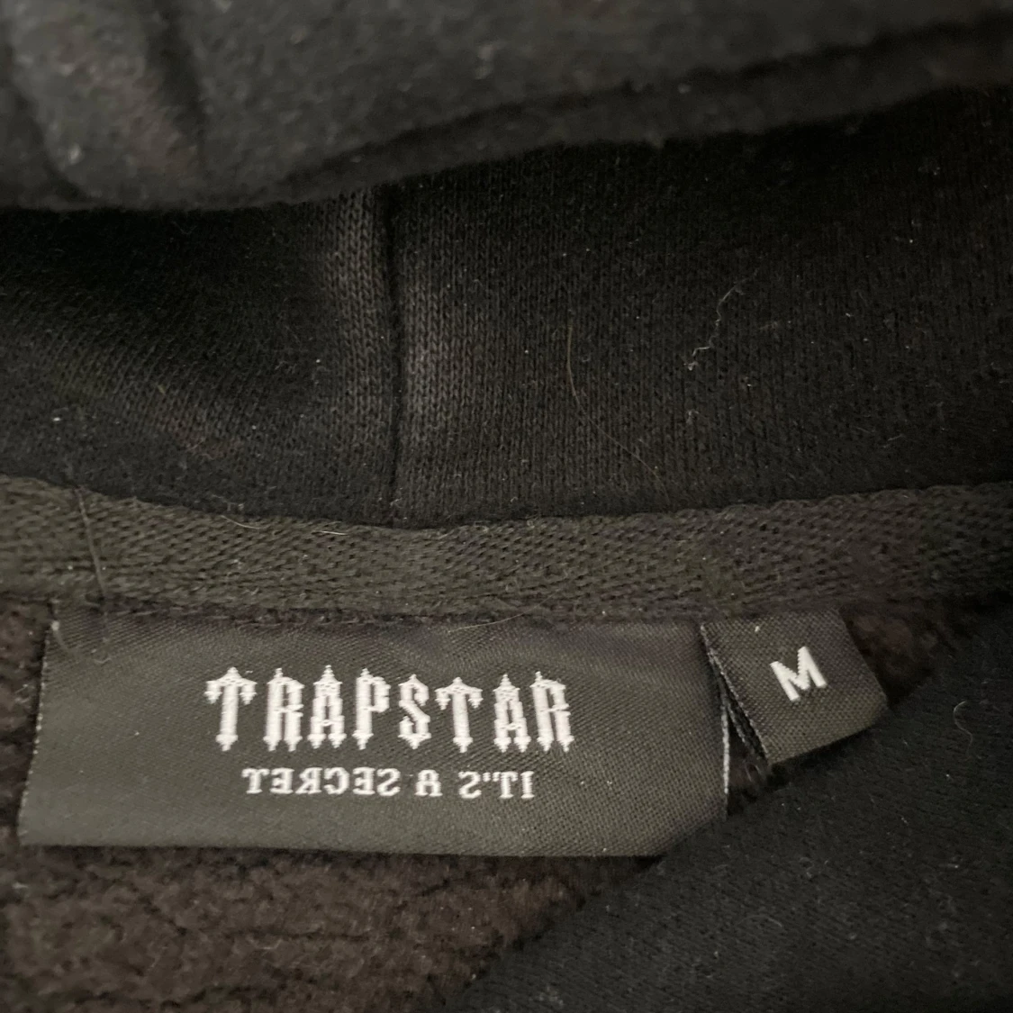 Svart hoodie från Trapstar - 2
