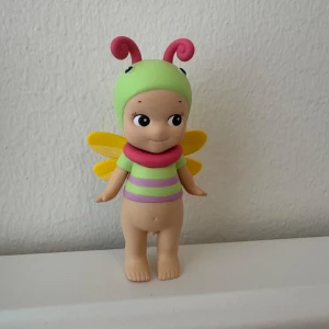 Sonny Angel  -  Samlarfigur från Sonny Angel, från bugs world series! 🦋( den är äkta ).