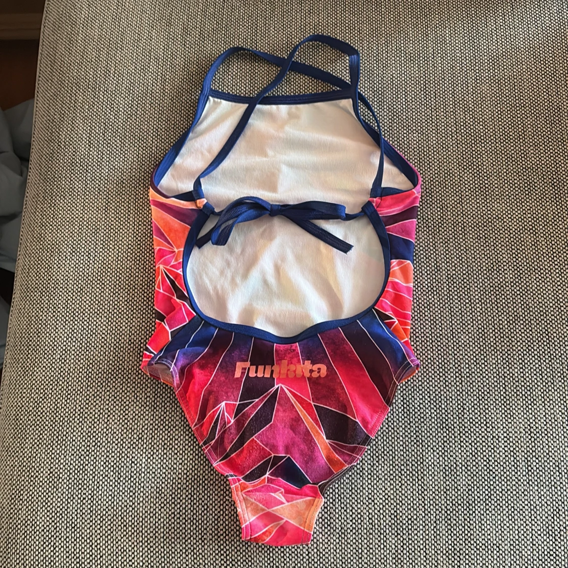 Färgglad baddräkt från Funkita - 1