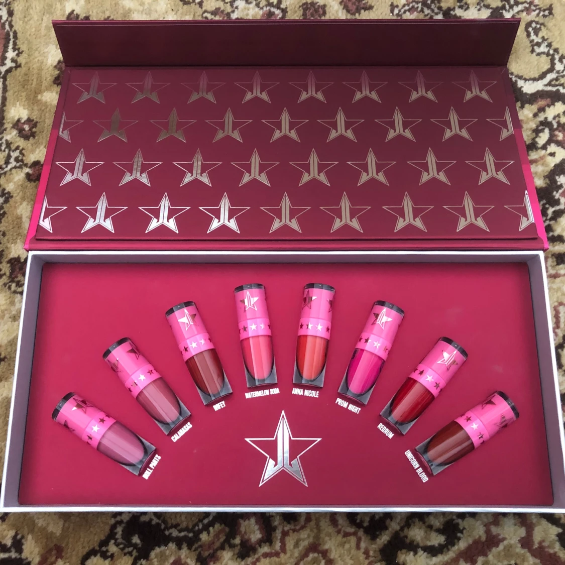 Jeffree Star läppstift Love Me Love Me Not