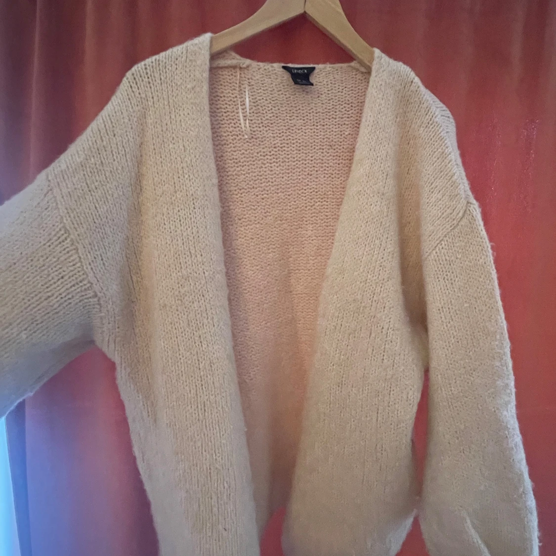 Trendig beige koftađ§žđ€