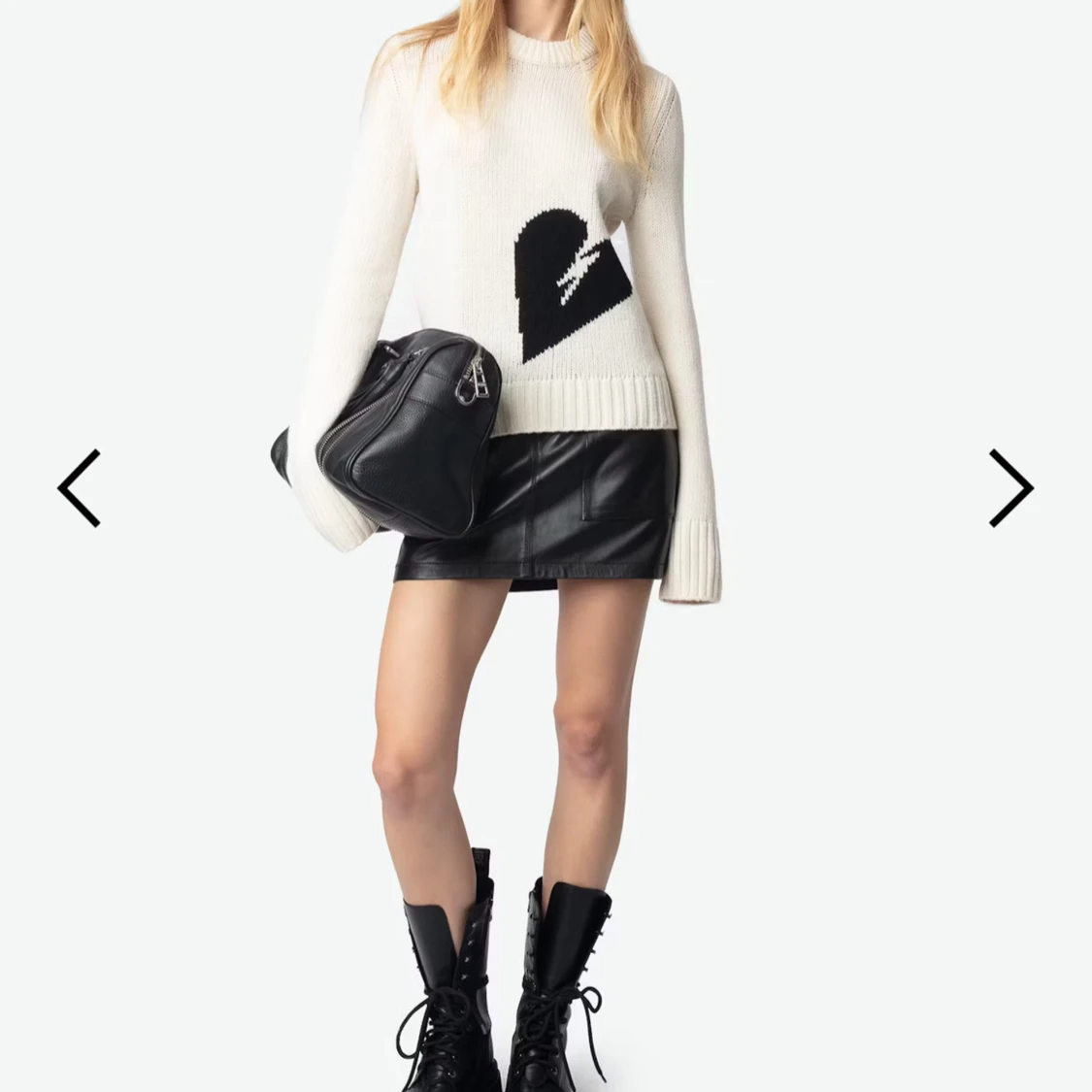 Vit stickad tröja med hjärtmotiv - 1