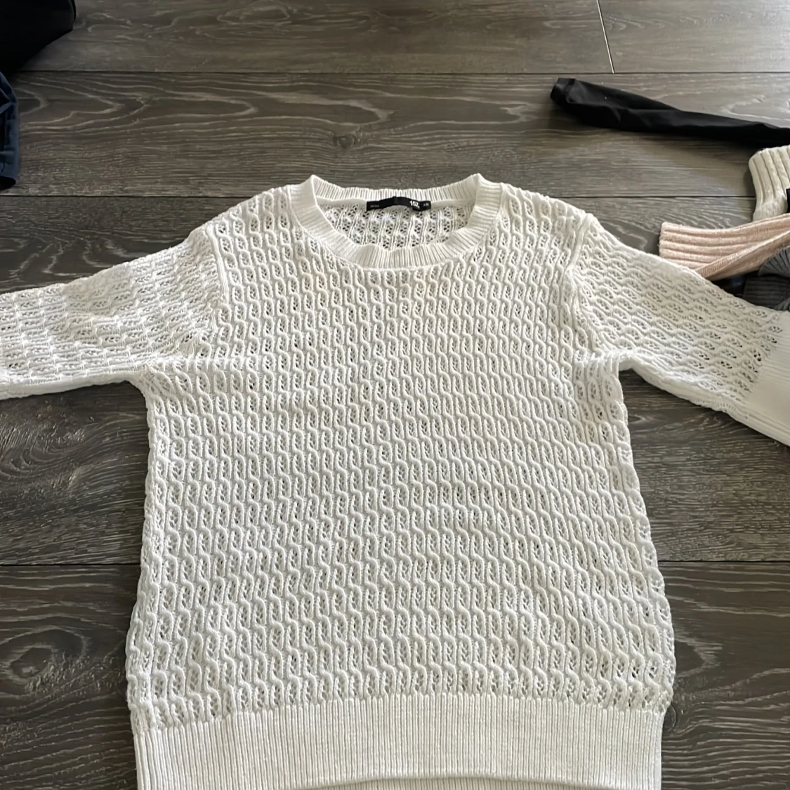 Vit stickad tröja från 157 XS