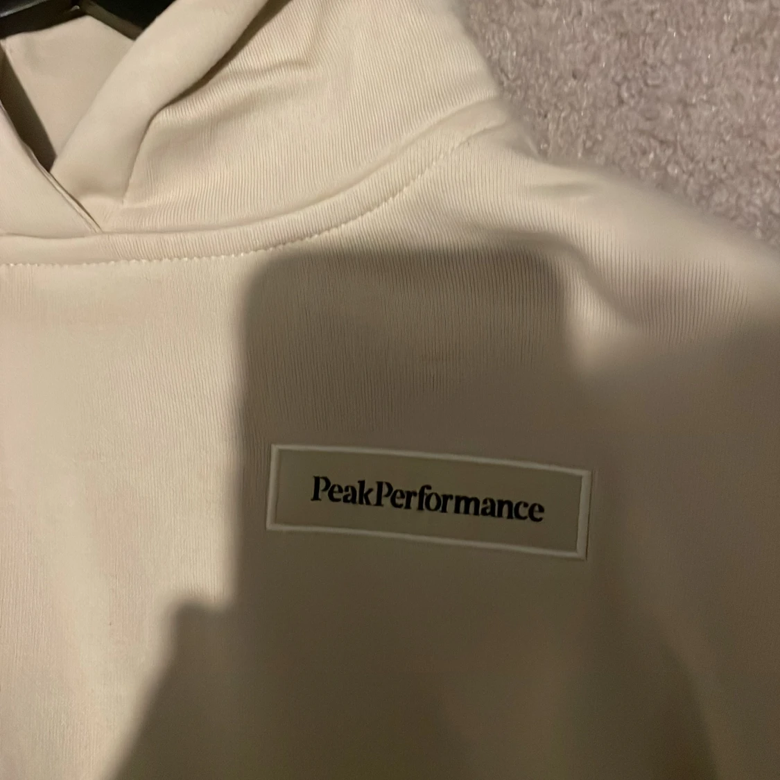 Beige hoodie från Peak Performance - 1