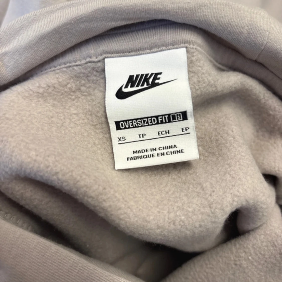 Grå Nike hoodie - 2