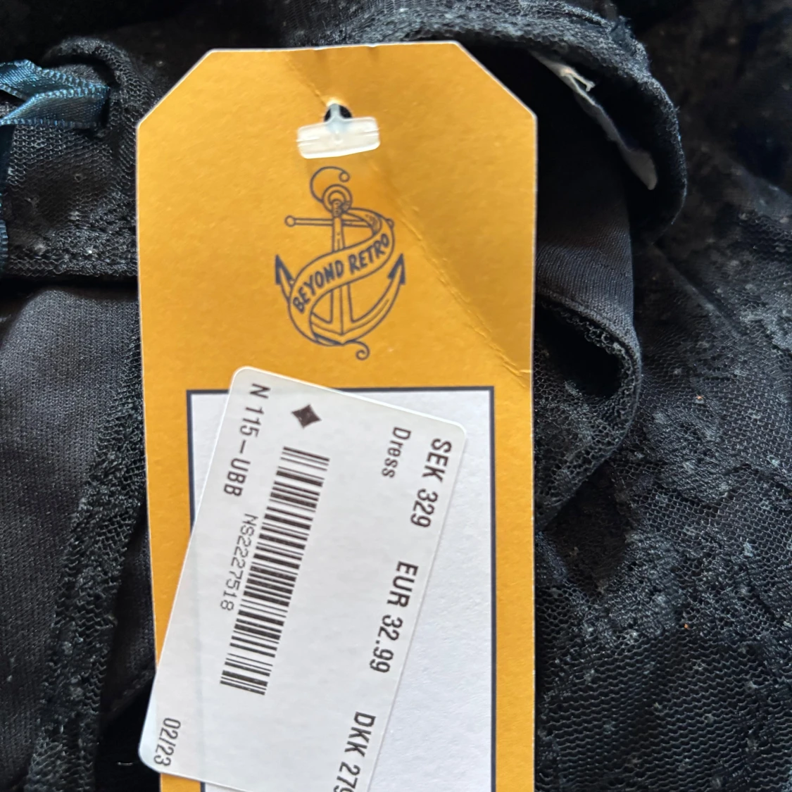 Svart glittrig klänning Beyond Retro - 1