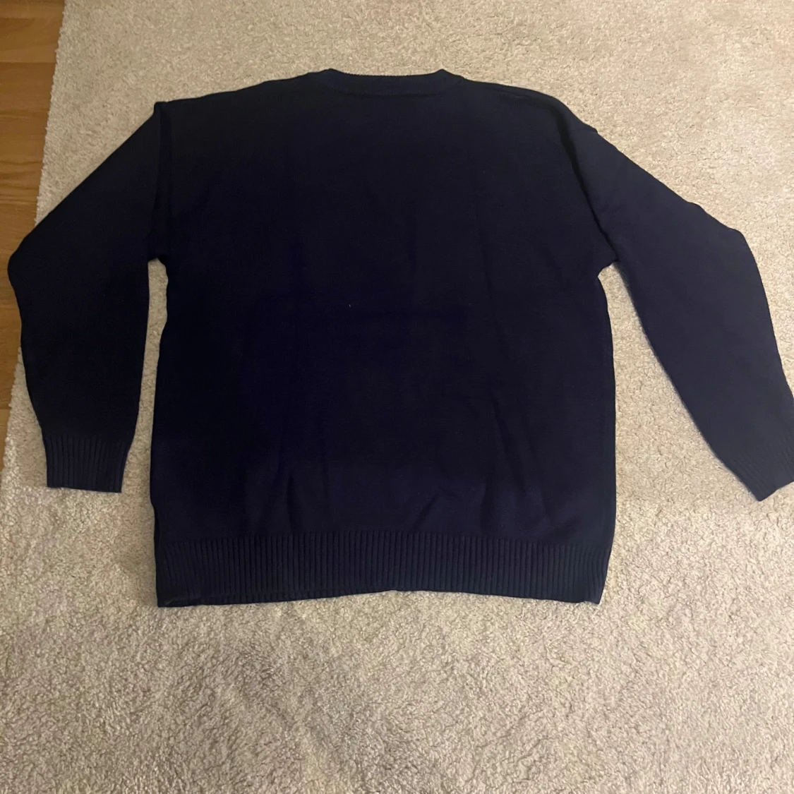 Mörkblå stickad tröja från Ami - 1