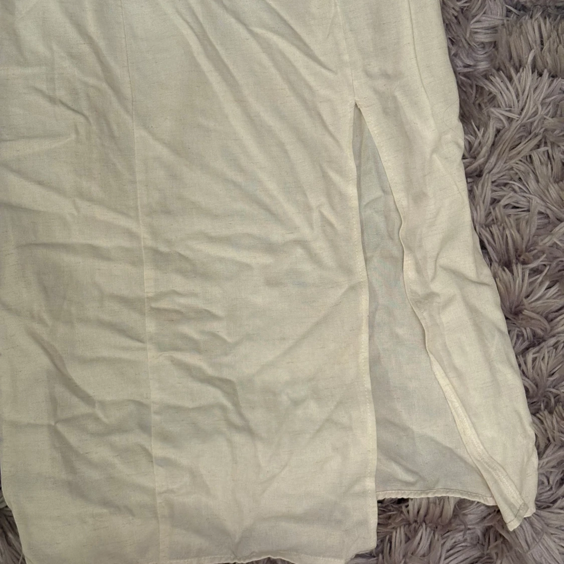 Vit långklänning med puffärmar från DeFacto - 2