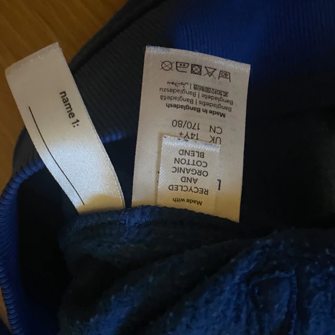 Blå hoodie från Lindex - 2