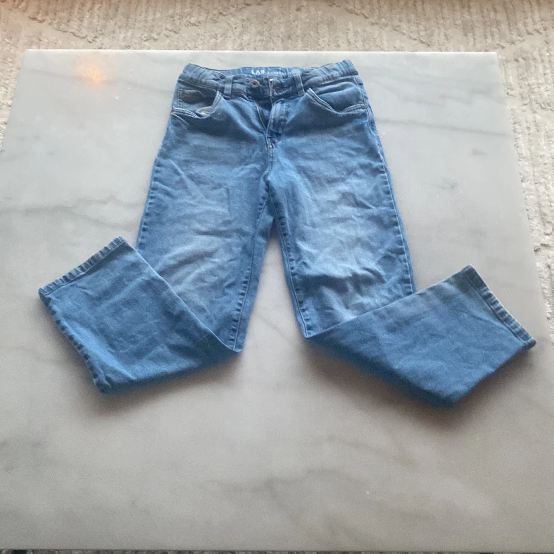 Baggy blå jeans från LAB