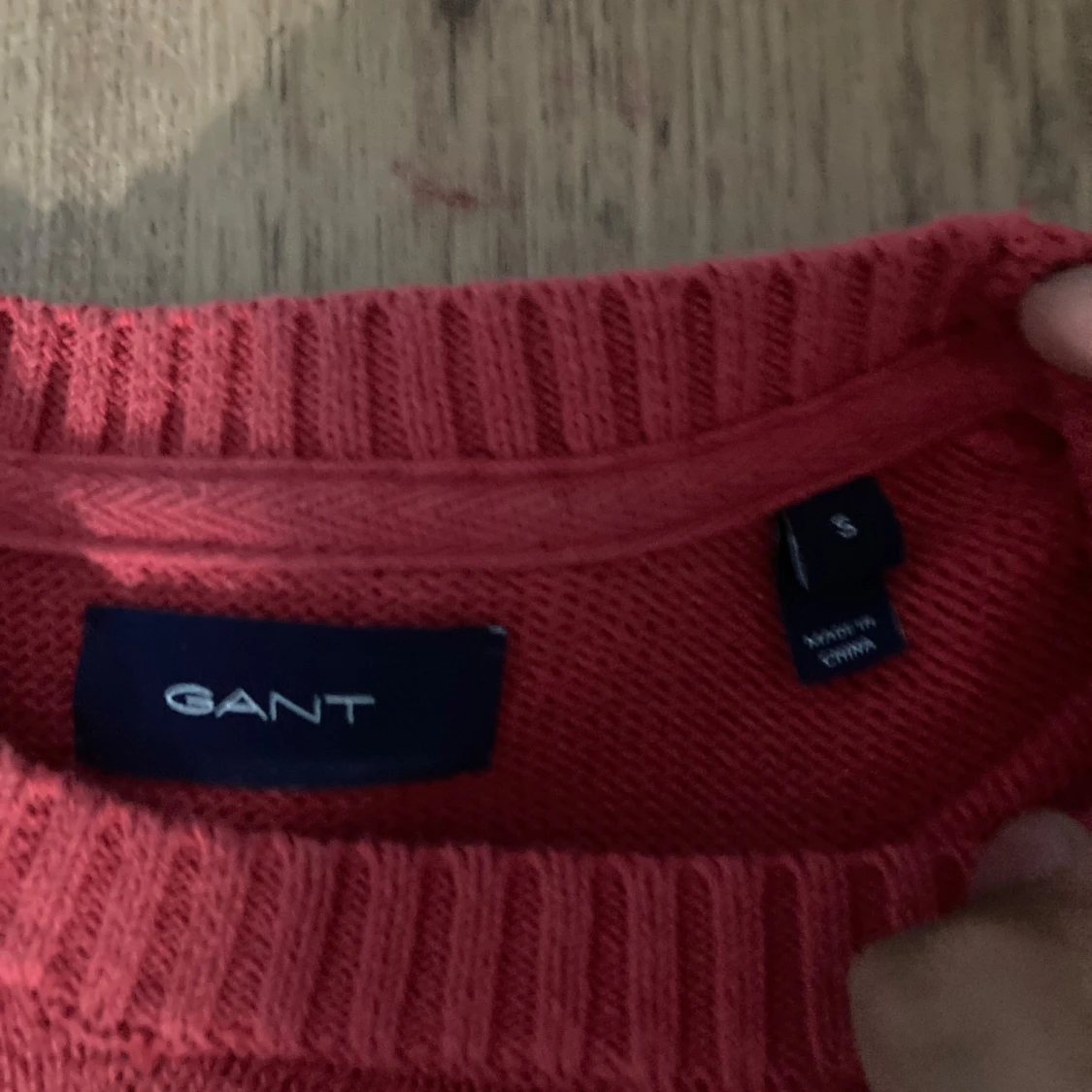 Röd stickad tröja från GANT - 1