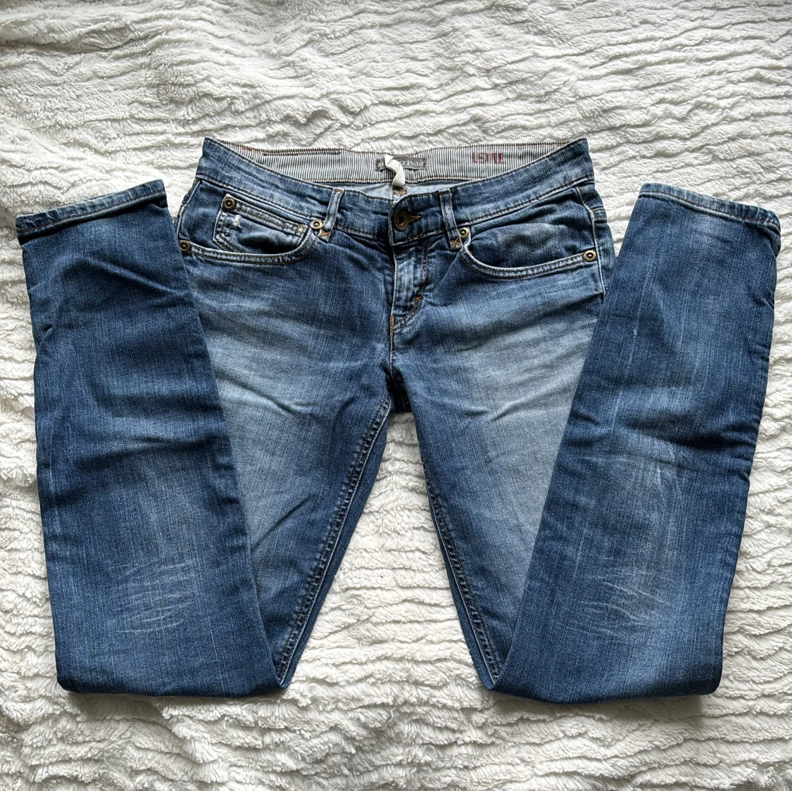 Low waist jeans