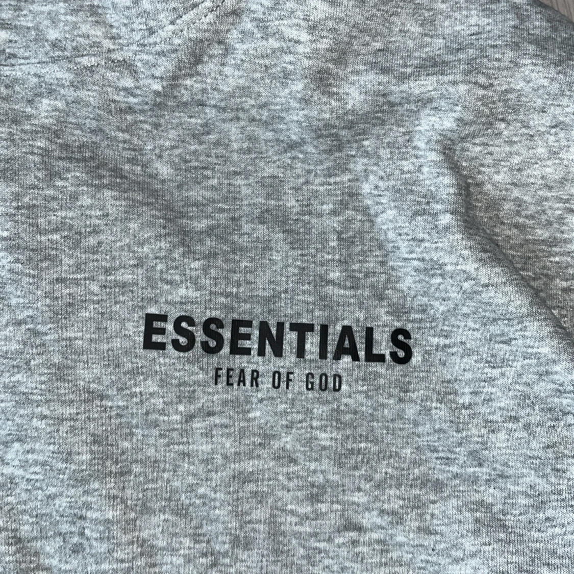 Grå Essentials Fear of God hoodie - 1