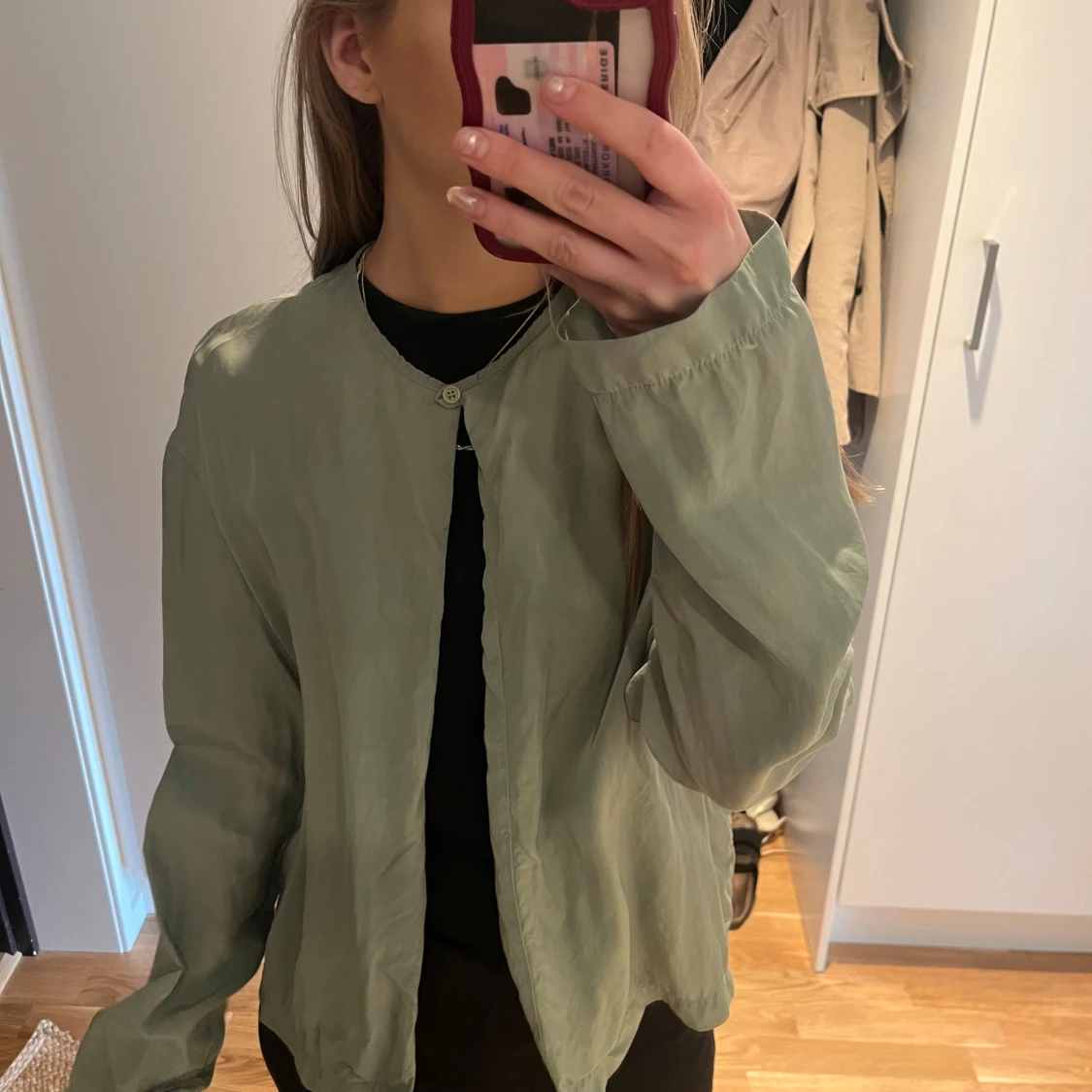 Ljusgrön tunn kofta från Djerf Avenue