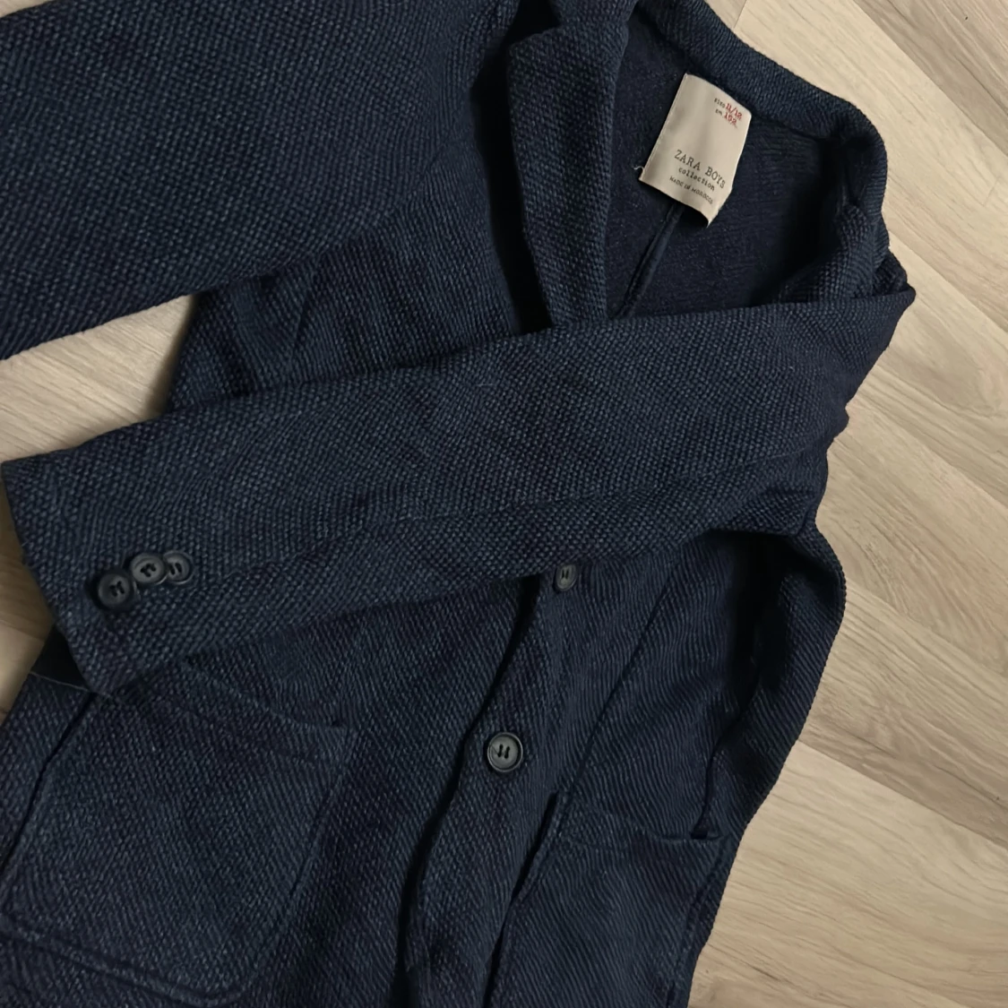 Mörkblå kavaj från Zara Boys