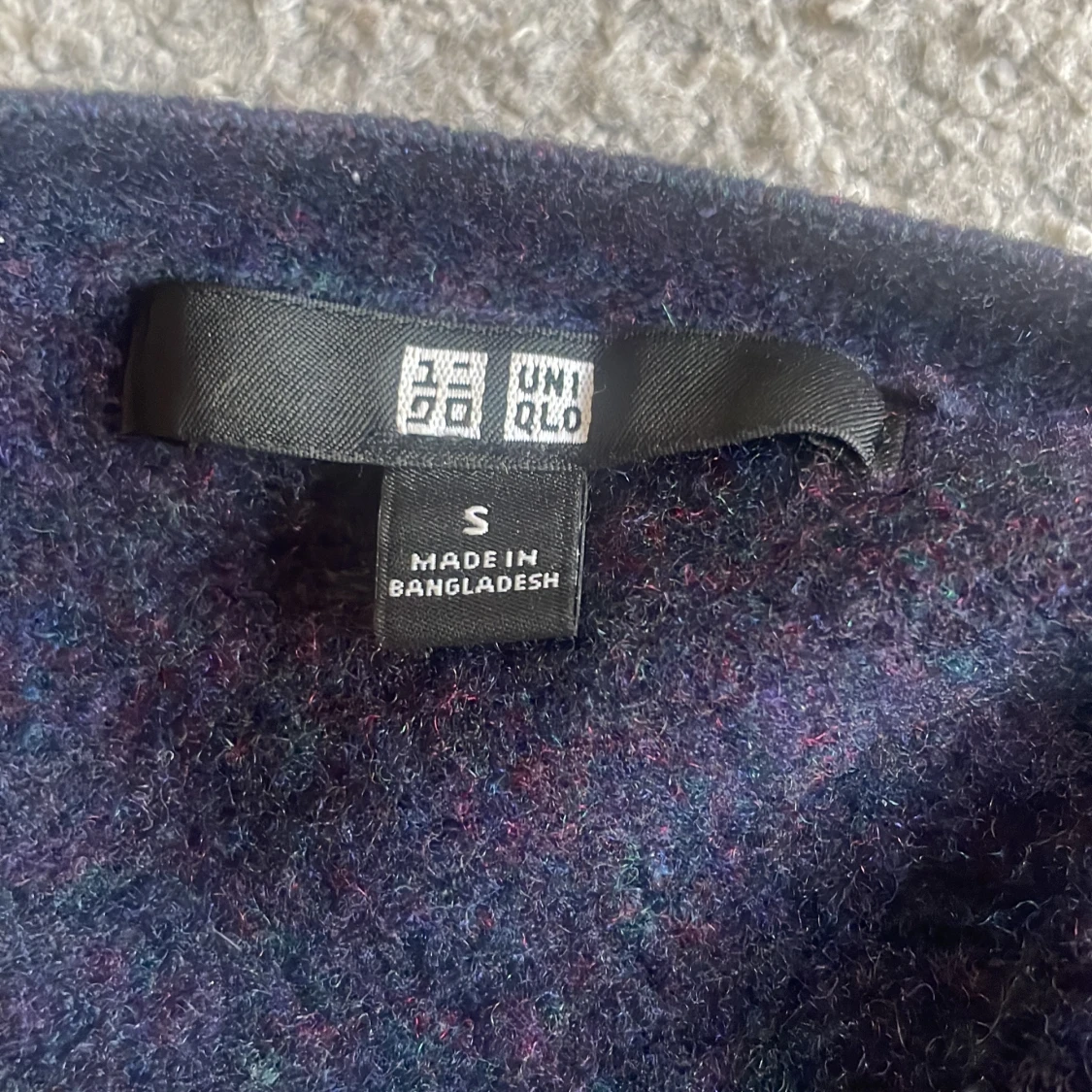 Mörkblå stickad tröja från Uniqlo - 2