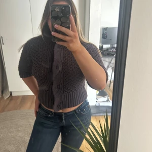 Trekvartsärmad kofta  - Så snygg kofta! Storlek 32/32 🩷🩷