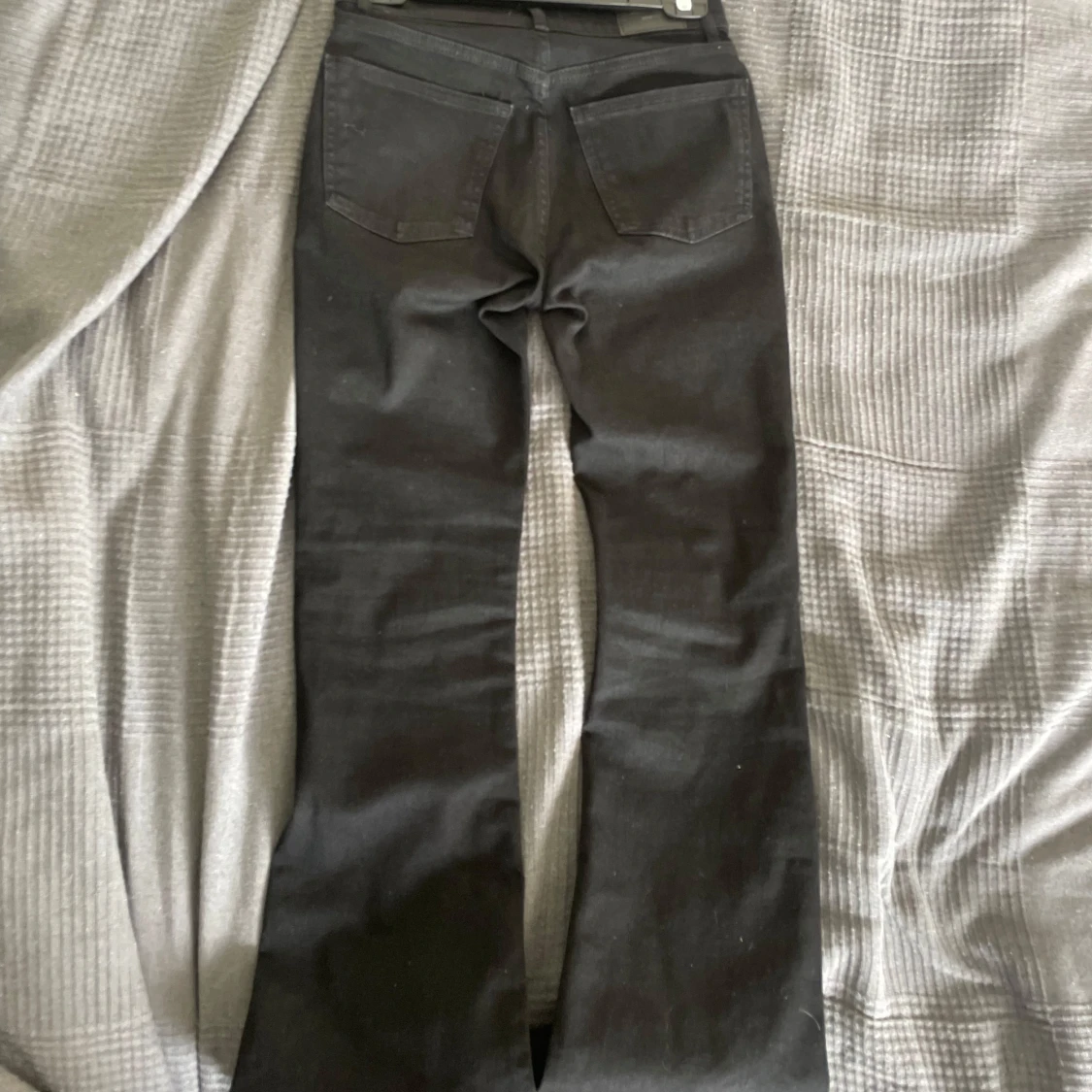 Svarta bootcut jeans - 1