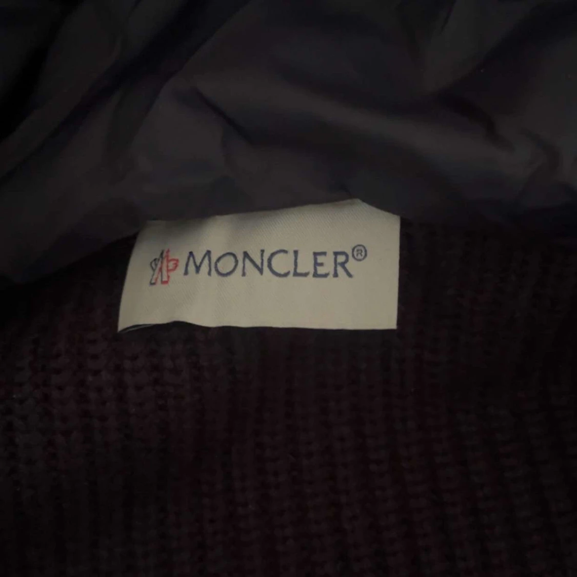 Svart pufferjacka från Moncler - 3