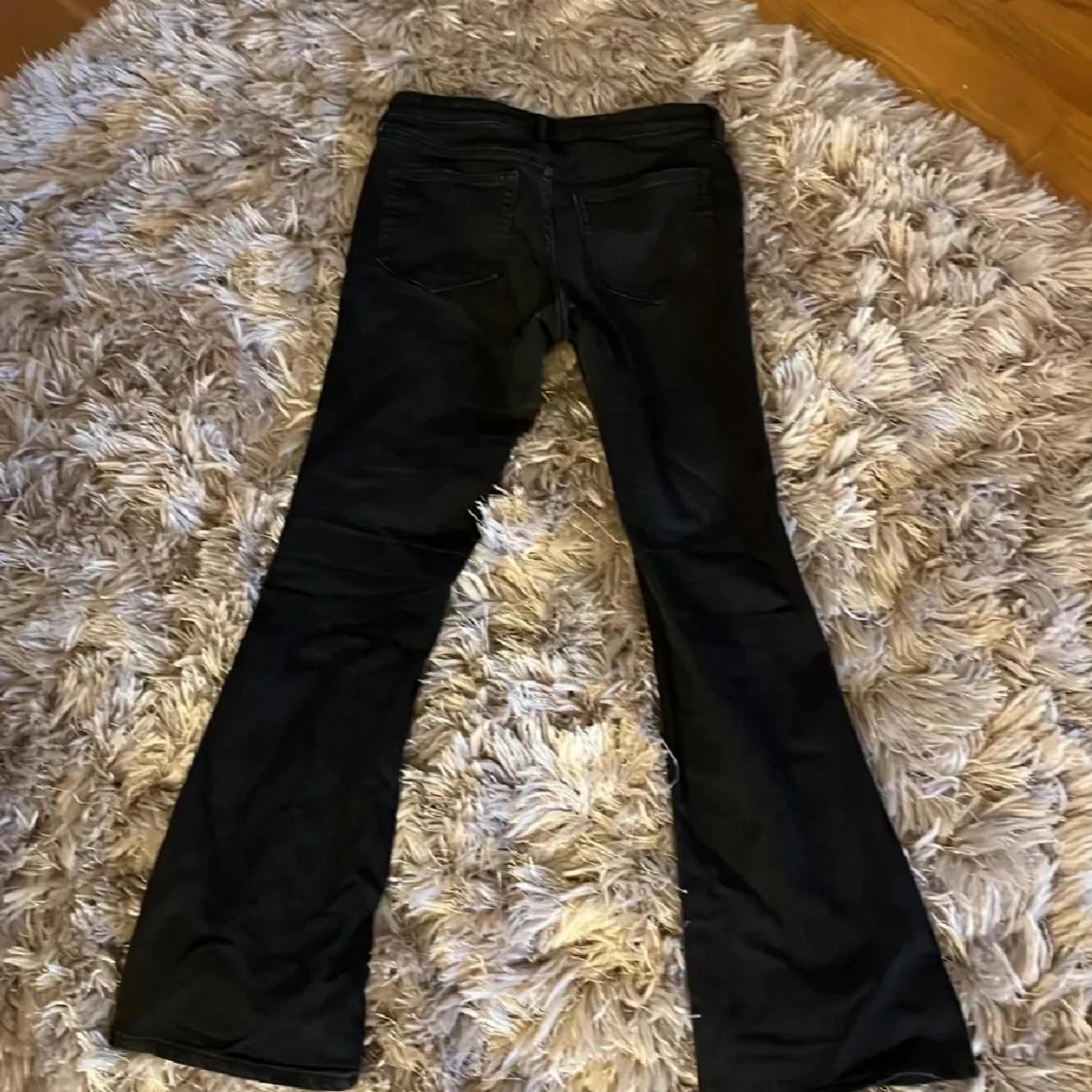Svarta bootcut jeans💗 - 2
