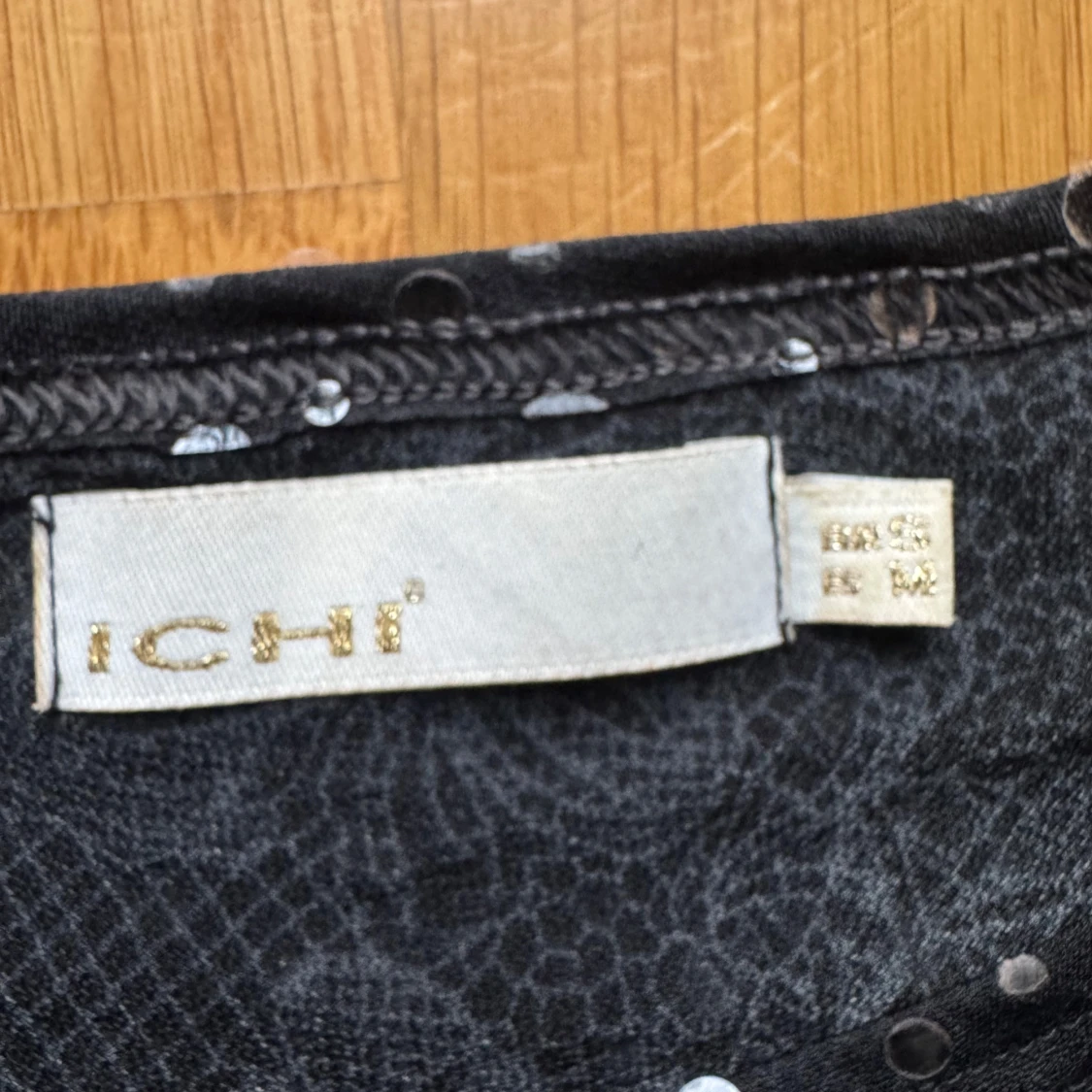 Vintage y2k Svart paljettopp från ICHI - 3