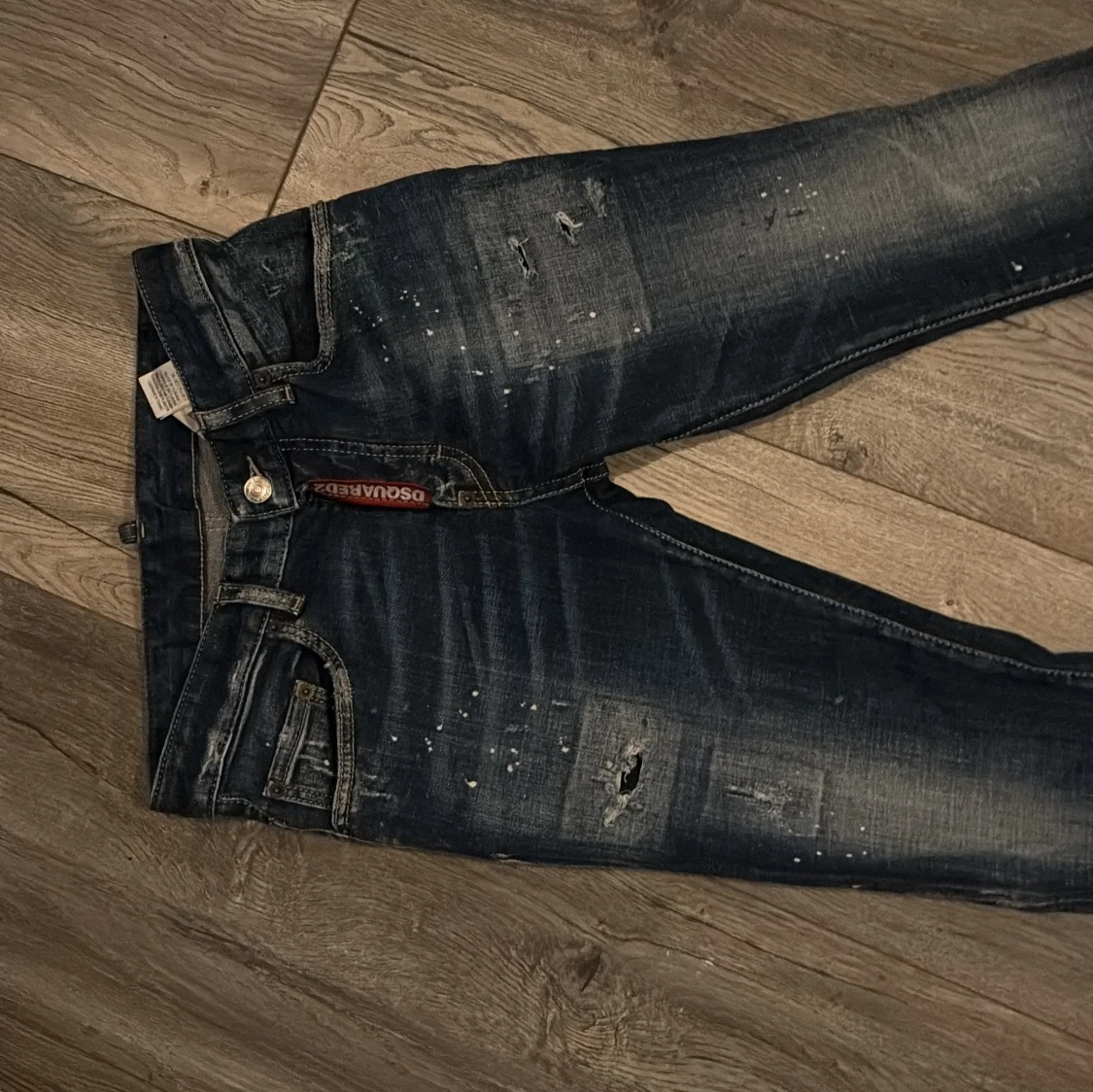 Mörkblå Dsquared2 jeans med slitningar - 2