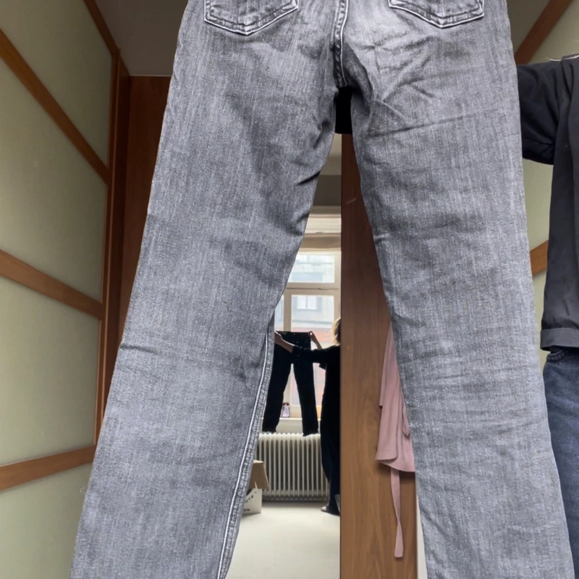 Grå jeans från Rag & Bone - 2