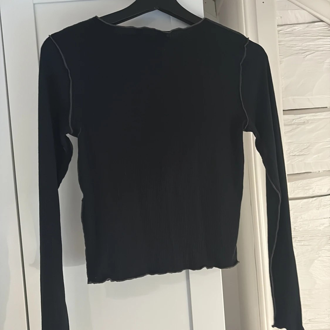 Svart ribbad långärmad topp från BikBok - 1