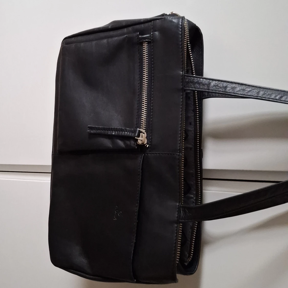 Svart handväska  - 1