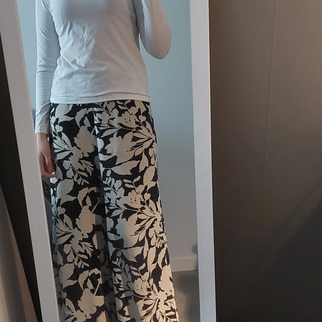 Vit långärmad tröja