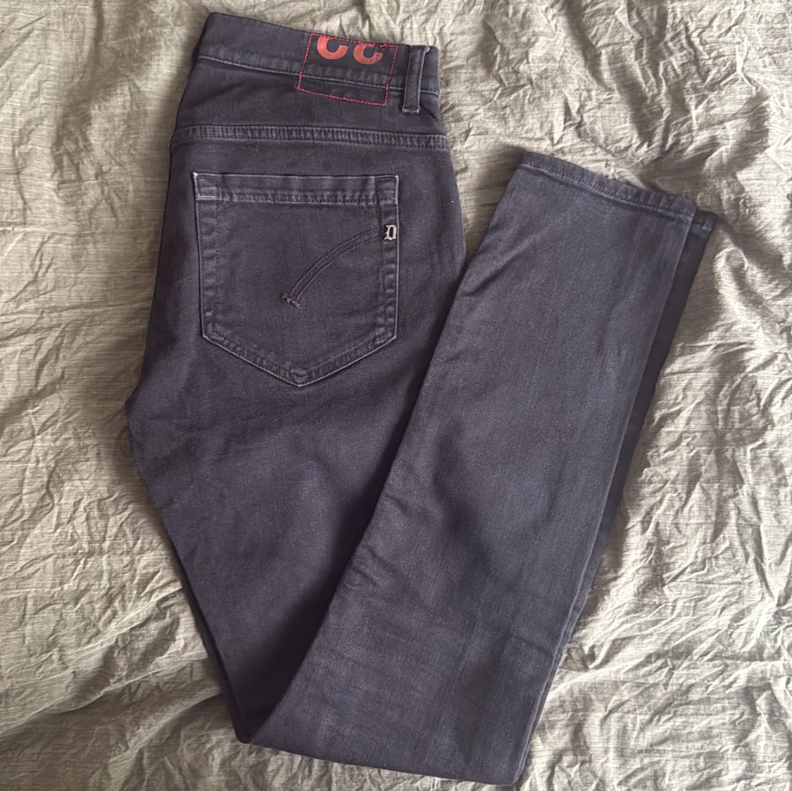 Svarta jeansbyxor från Dondup