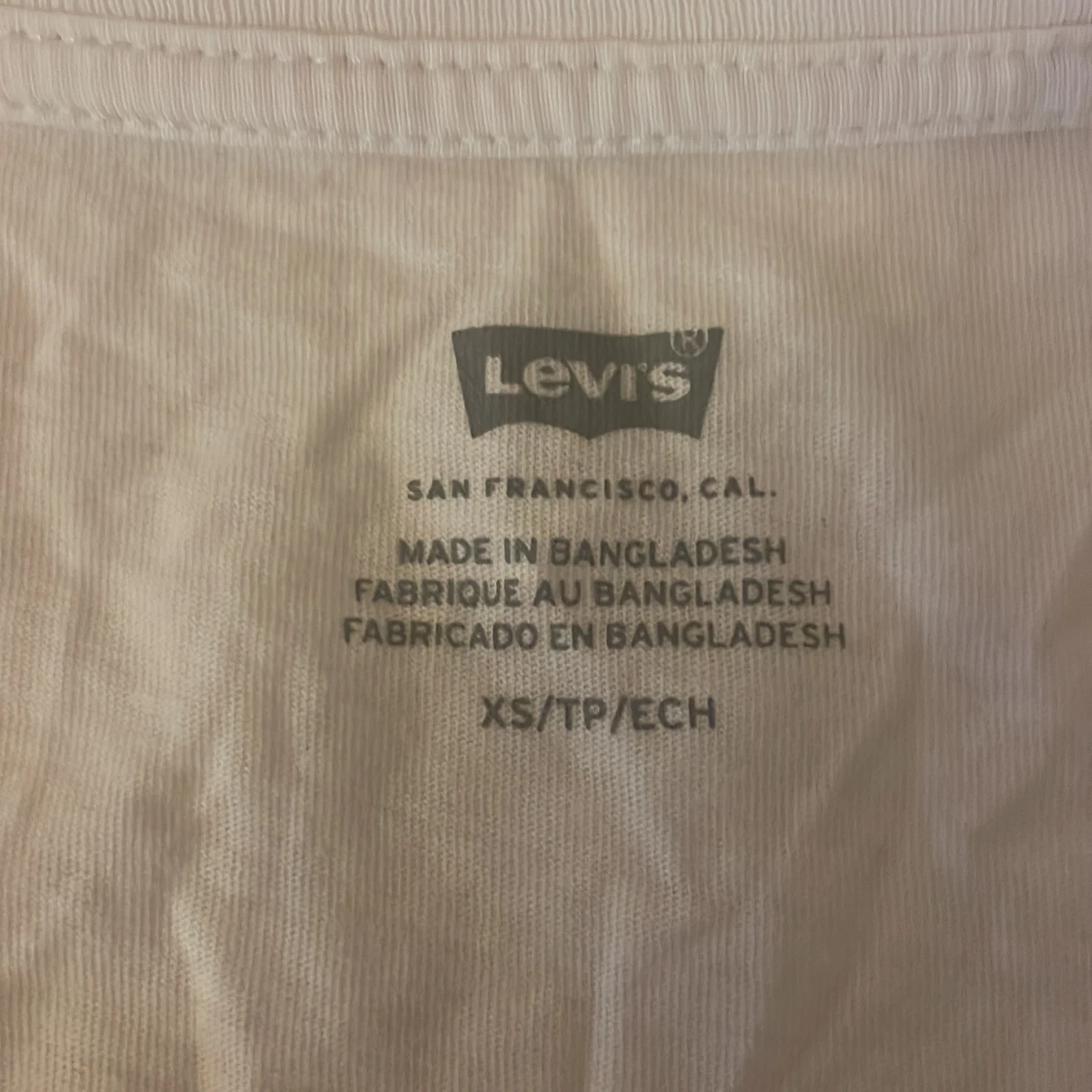 Vit Levi's t-shirt - 1