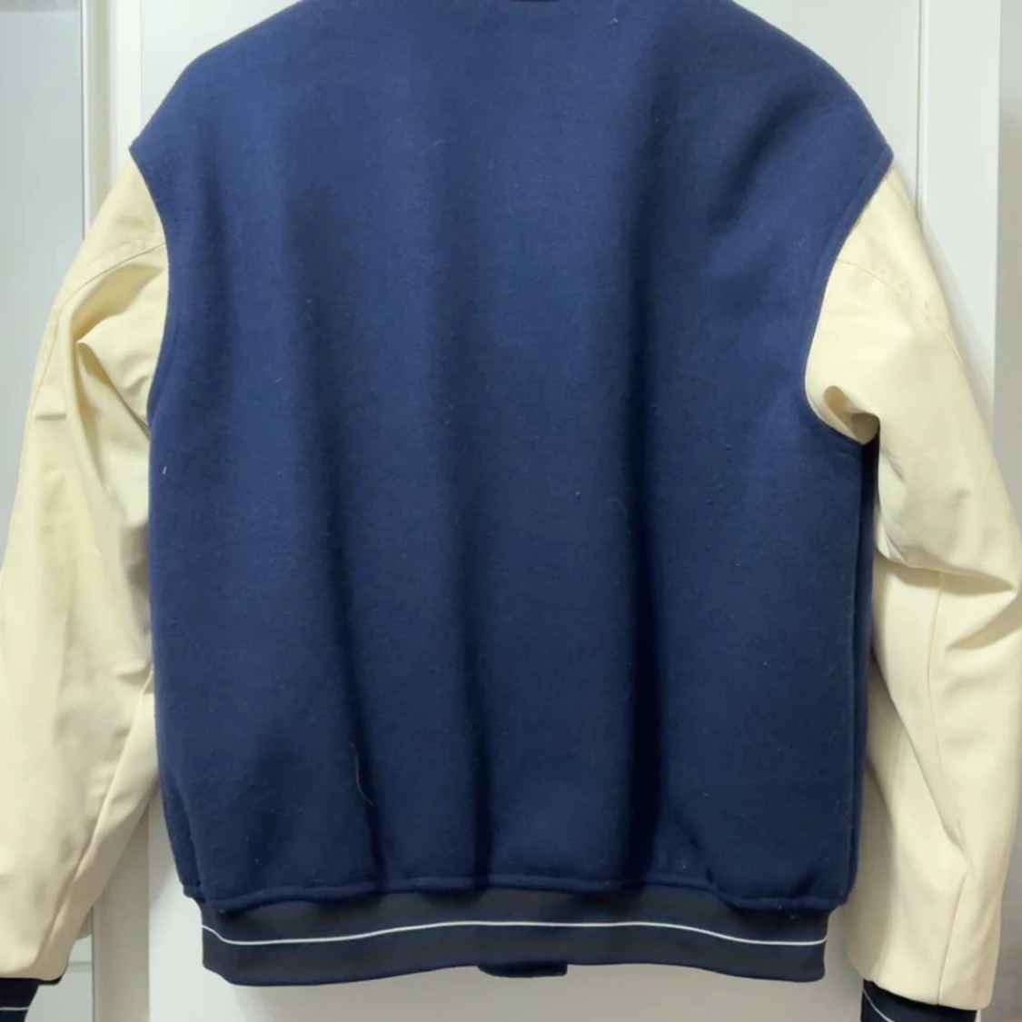 Blå och beige bomberjacka H&M Divided - 1