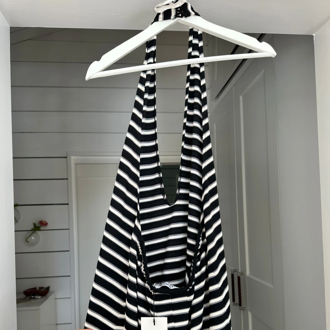 Svartvit randig långklänning - 3