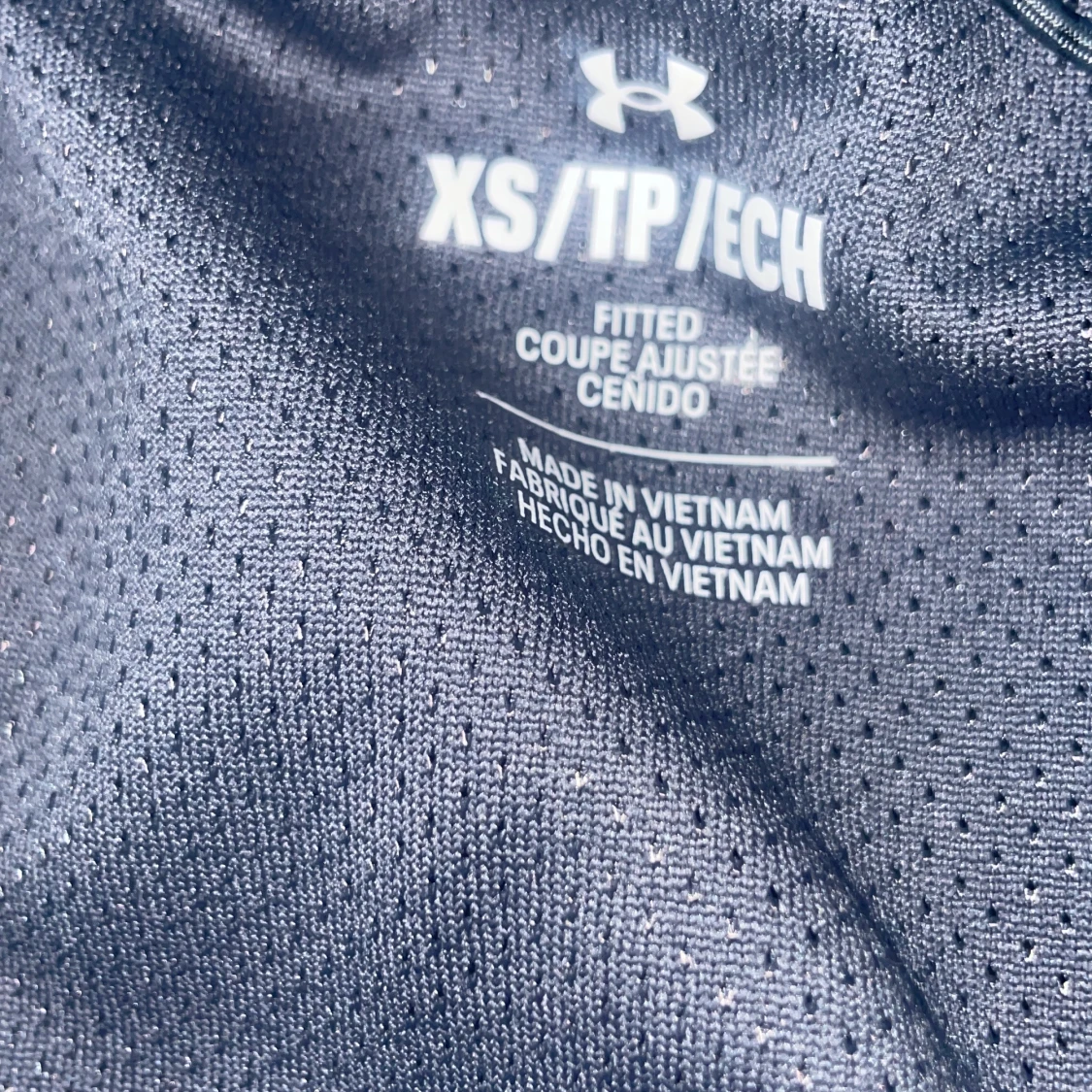 Svart vindjacka från Under Armour XS - 3