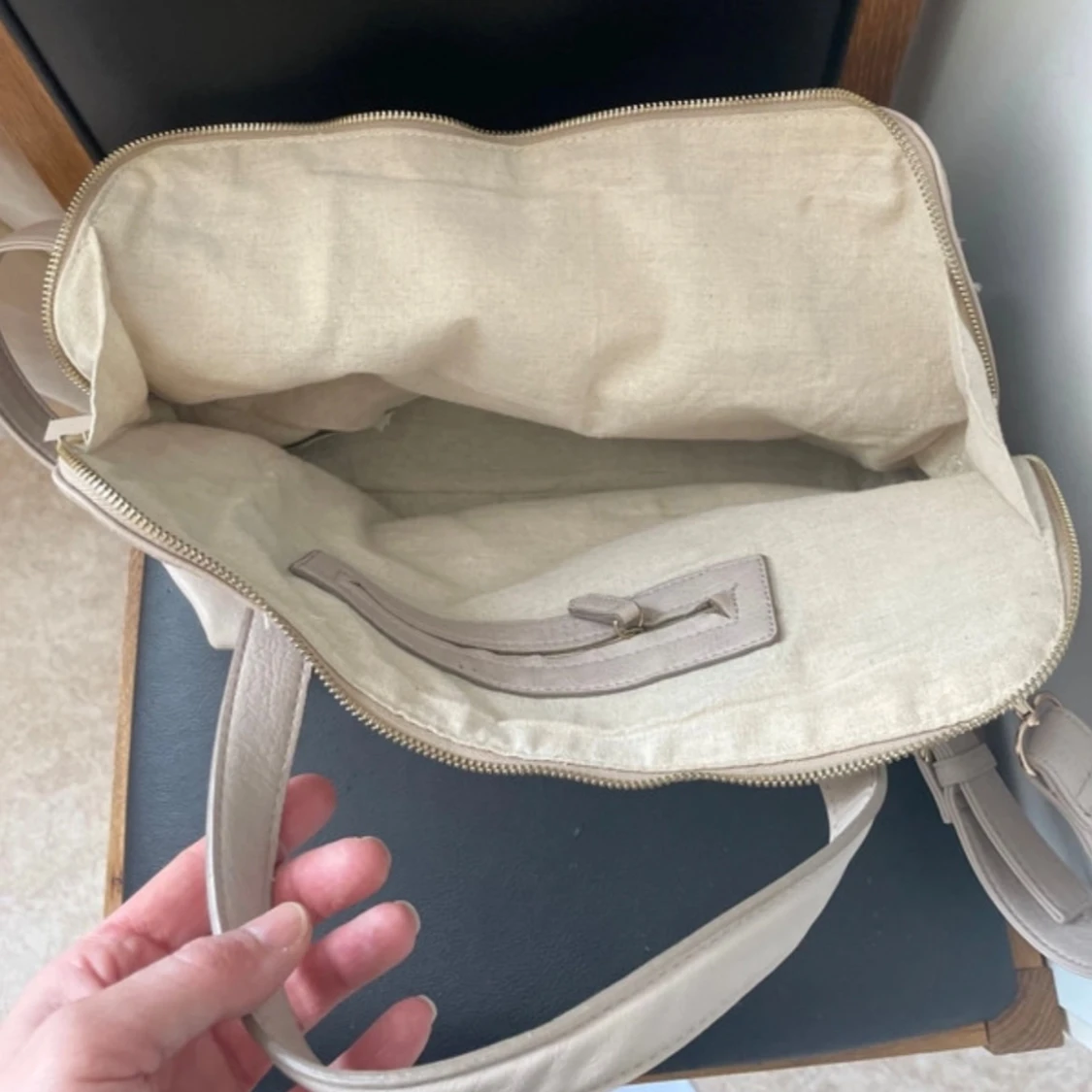 Axelväska med dragkedja - 2