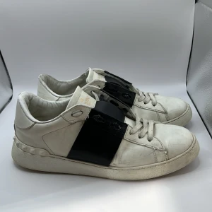 Valentinos bytes mot loubs - Byter mot loubs i storlek 40 eller 39