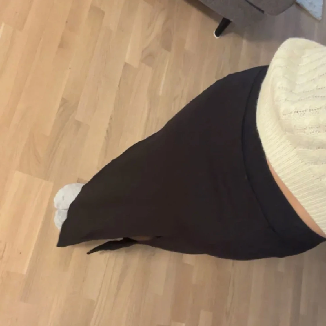 Svart långkjol med slits - 2