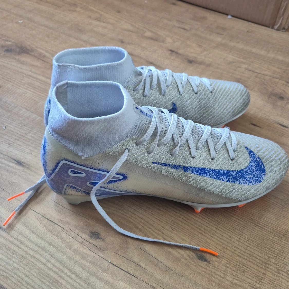 Nike Mercurial fotbollsskor med blå swoosh - 3