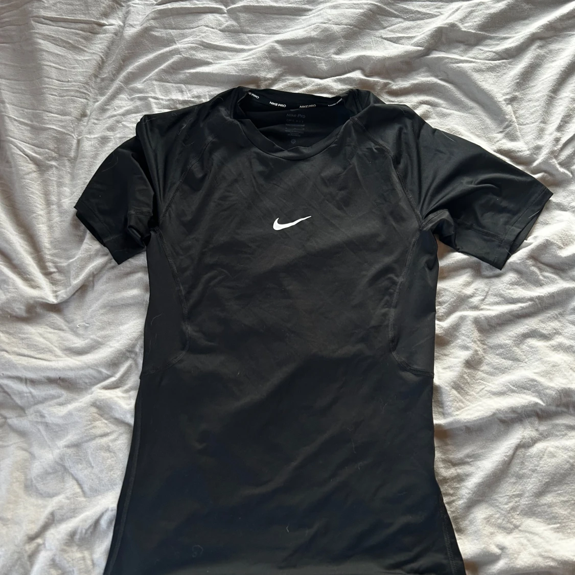 Nike Pro svart tight träningströja